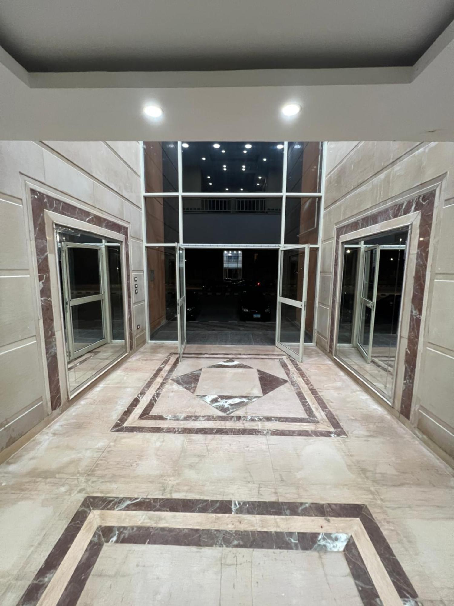 Luxury Diamond Apartment In Wesal Residences Compound New Cairo Extérieur photo