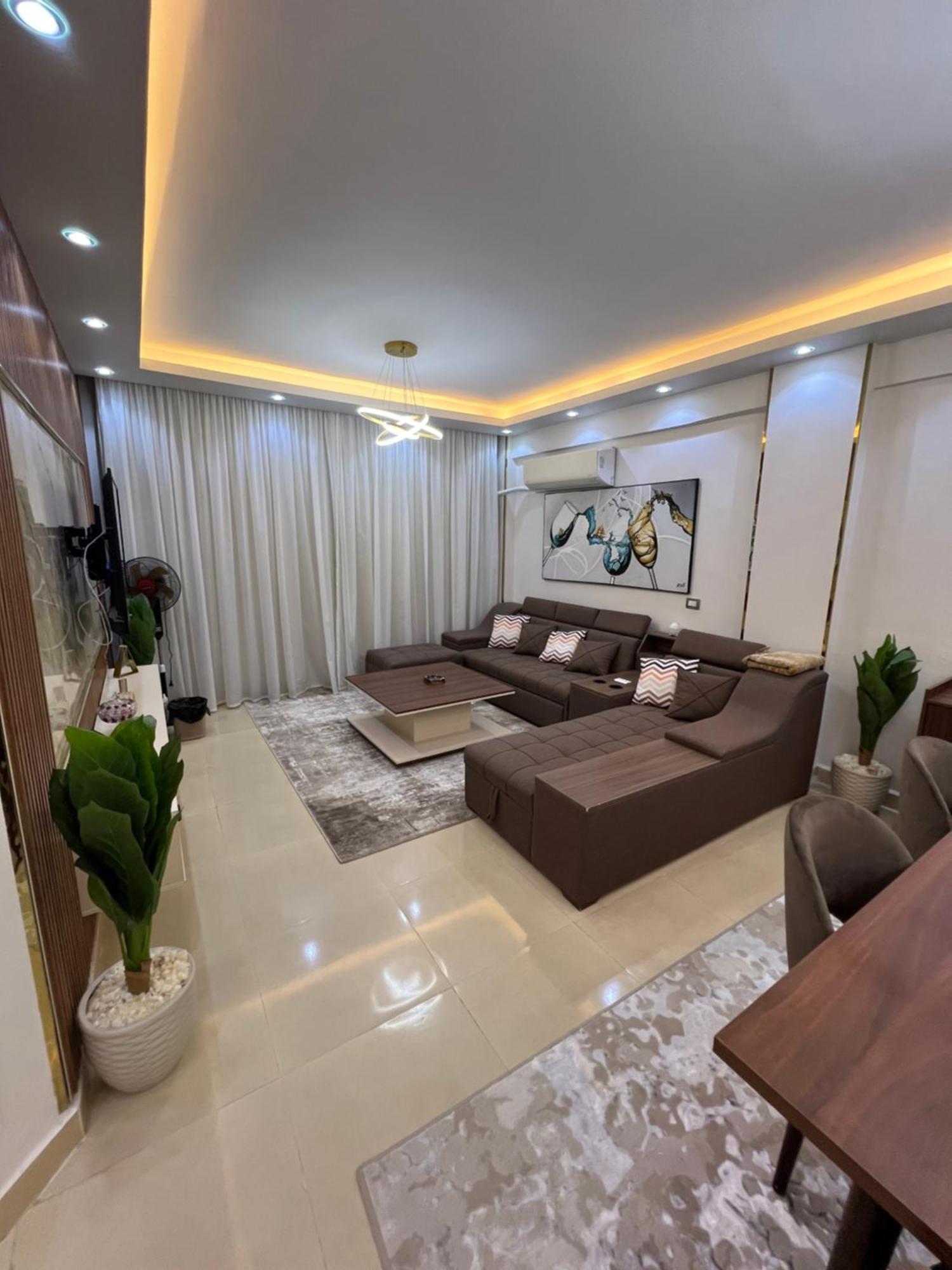 Luxury Diamond Apartment In Wesal Residences Compound New Cairo Extérieur photo
